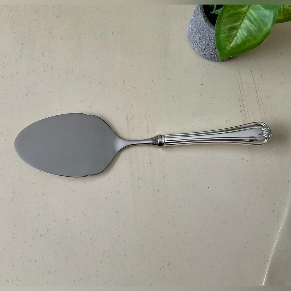 Reed & Barton Sterling Silver Woodwind Cake Pie Pastry Server 🍰 🥧